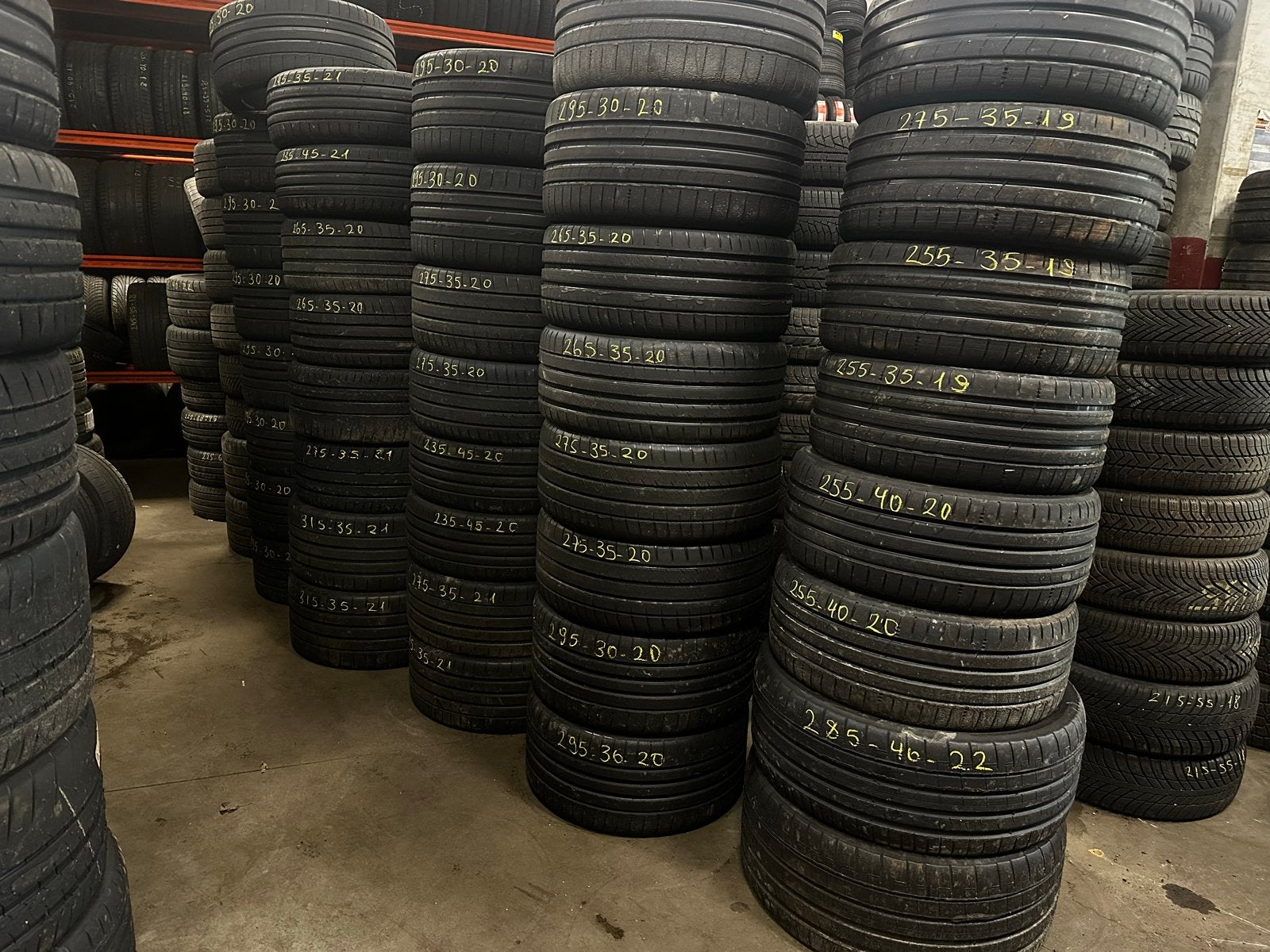 285 40 22 / 295 30 20 / 265 40 21 / 285 35 21 / 275 35 20, Auto-onderdelen, Banden en Velgen, Gebruikt, 255 mm, Ophalen of Verzenden