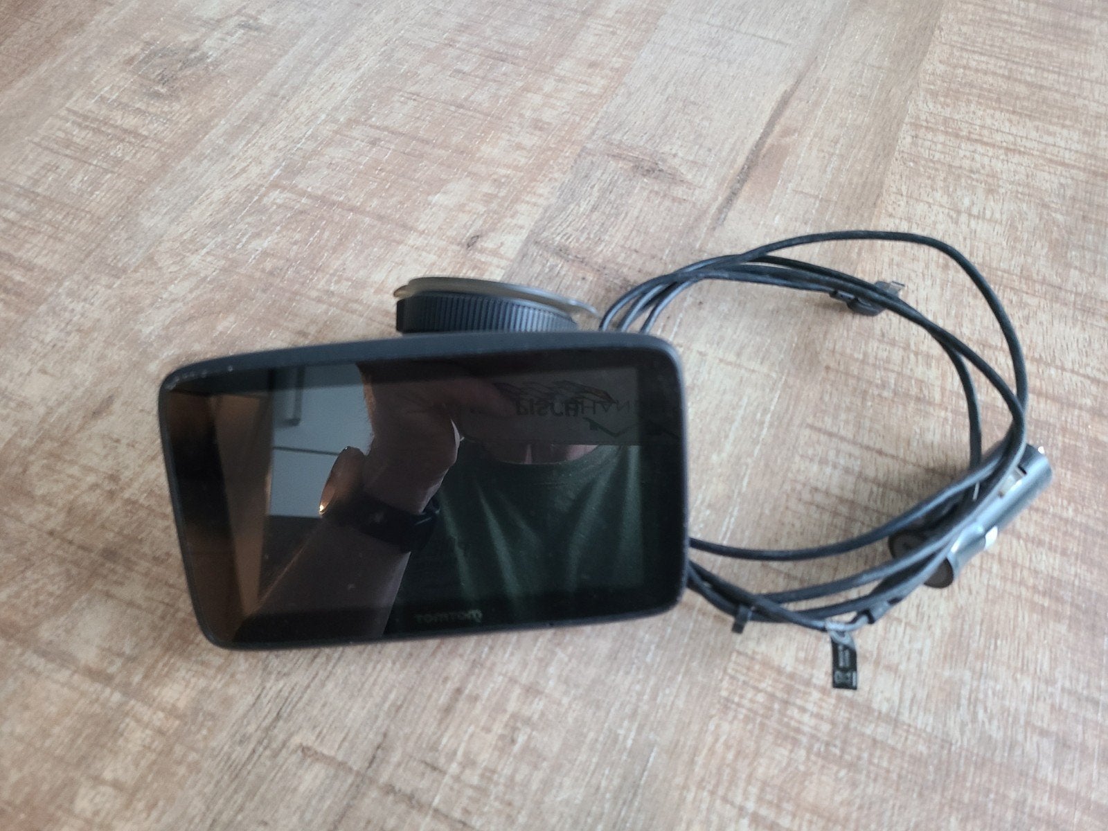 TomTom Go navigatie met houder en oplader, Auto diversen, Ophalen of Verzenden