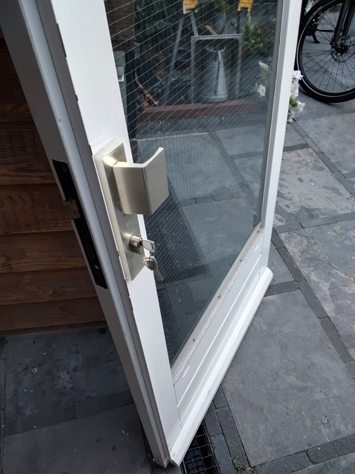 Hardhouten Buitendeur met Draadglas, Hang- en Sluitwerk, Ophalen, Gebruikt, 80 tot 100 cm, Buitendeur