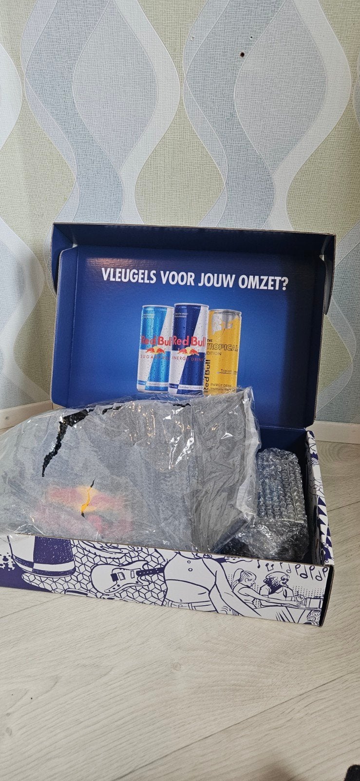 Red Bull Promotie Box, Ophalen of Verzenden