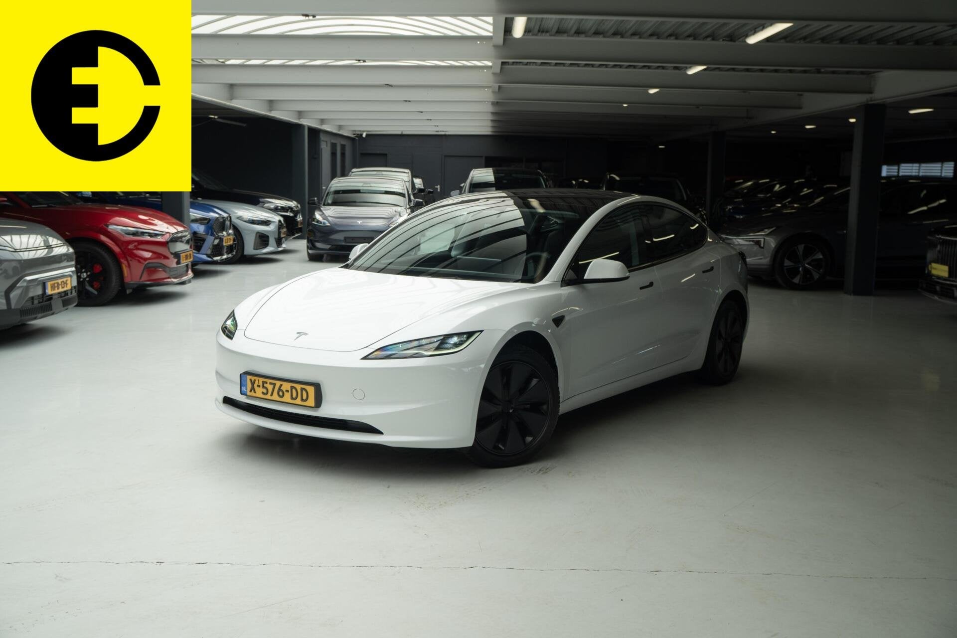 Tesla Model 3 RWD 60 kWh | SOH 97,1% | Stoel ventilatie | In, Automaat, Achterwielaandrijving, Gebruikt, Zwart