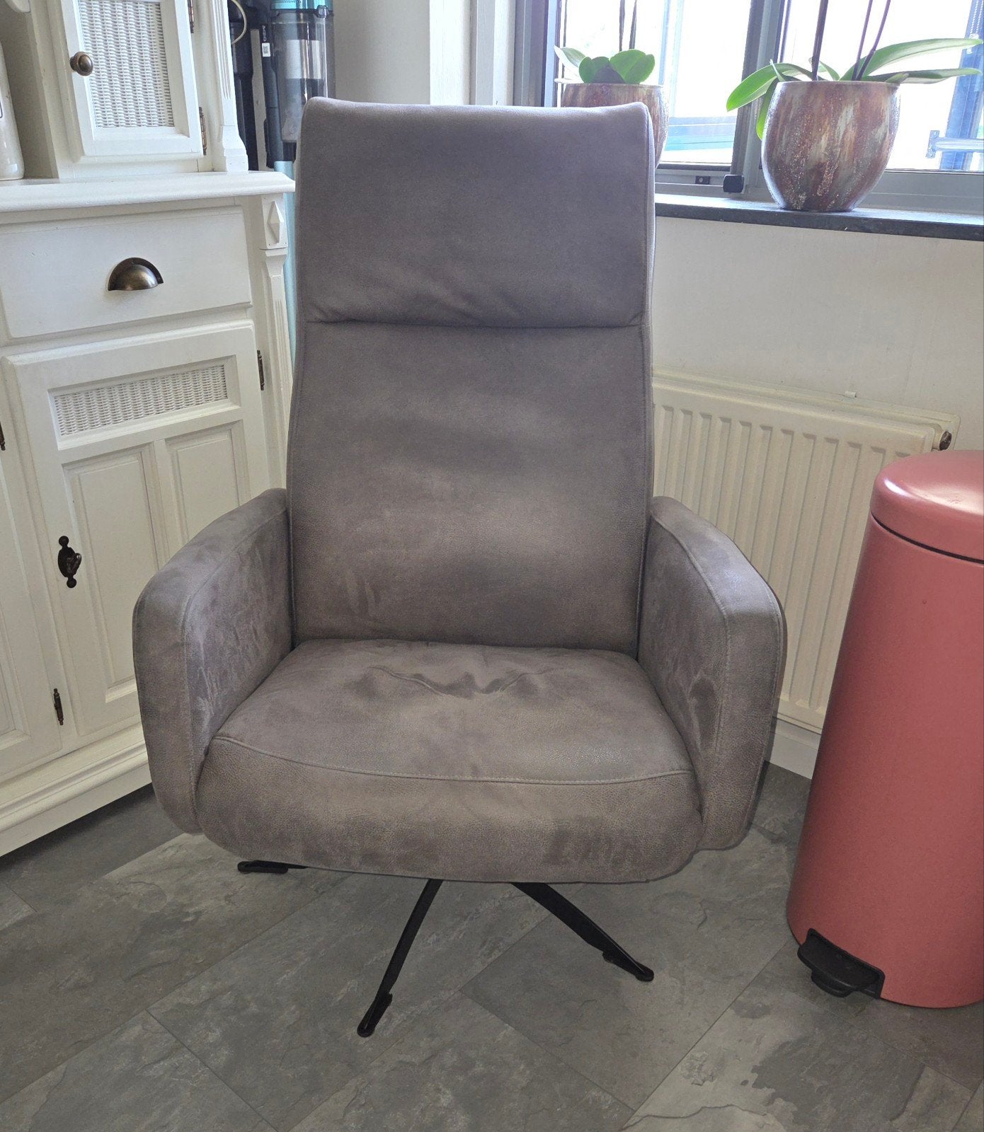 Foto 2 van Comfortabele relaxfauteuil - Grijs