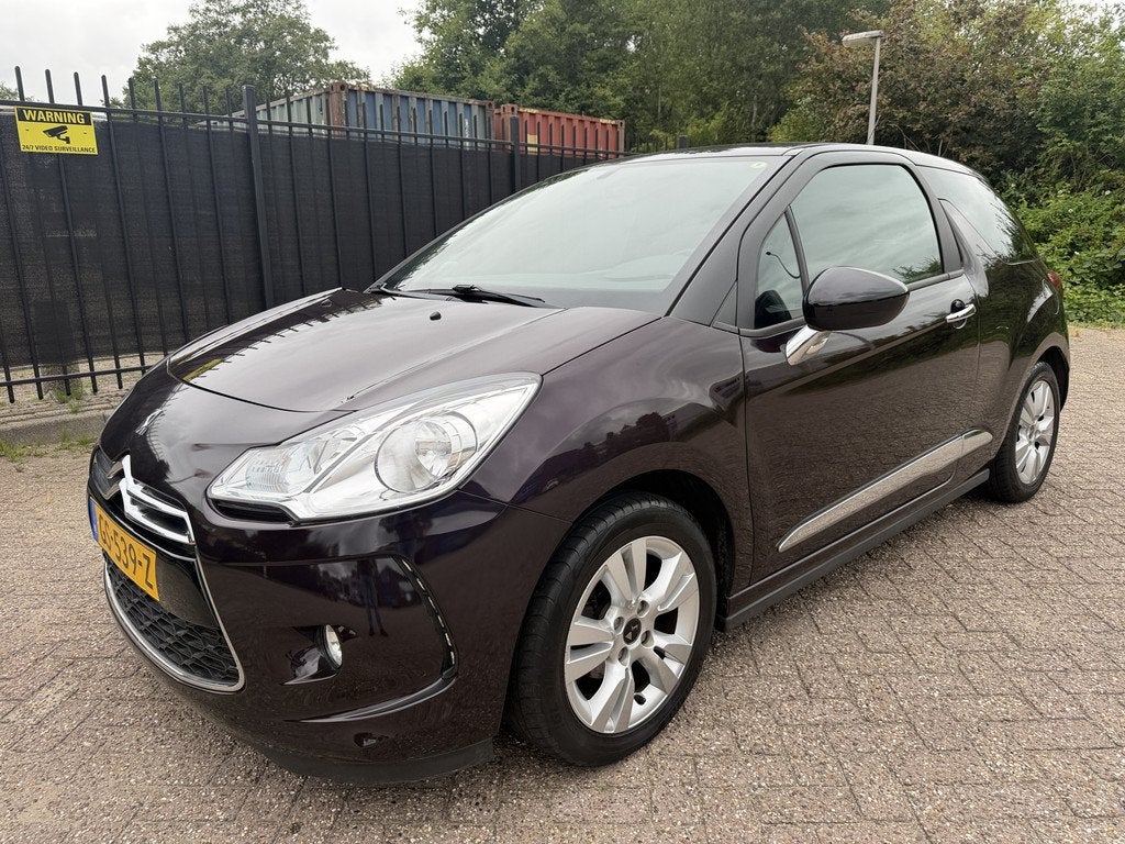 DS DS 3 1.2 PureTech So Chic LED/Airco/LMV/Cruise (bj 2015), Auto's, DS, Voorwielaandrijving, Gebruikt, 82 pk, Alcantara