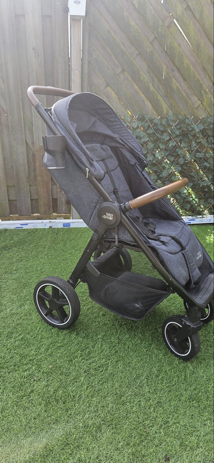 Britax Römer B-Agile R Buggy - Compact & Comfortabel, Kinderen en Baby's, Kinderwagens en Combinaties, Ophalen, Zo goed als nieuw
