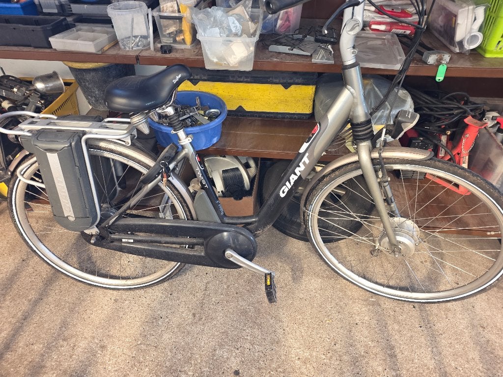 Elektrische dames fiets, Ophalen, Gebruikt, Giant