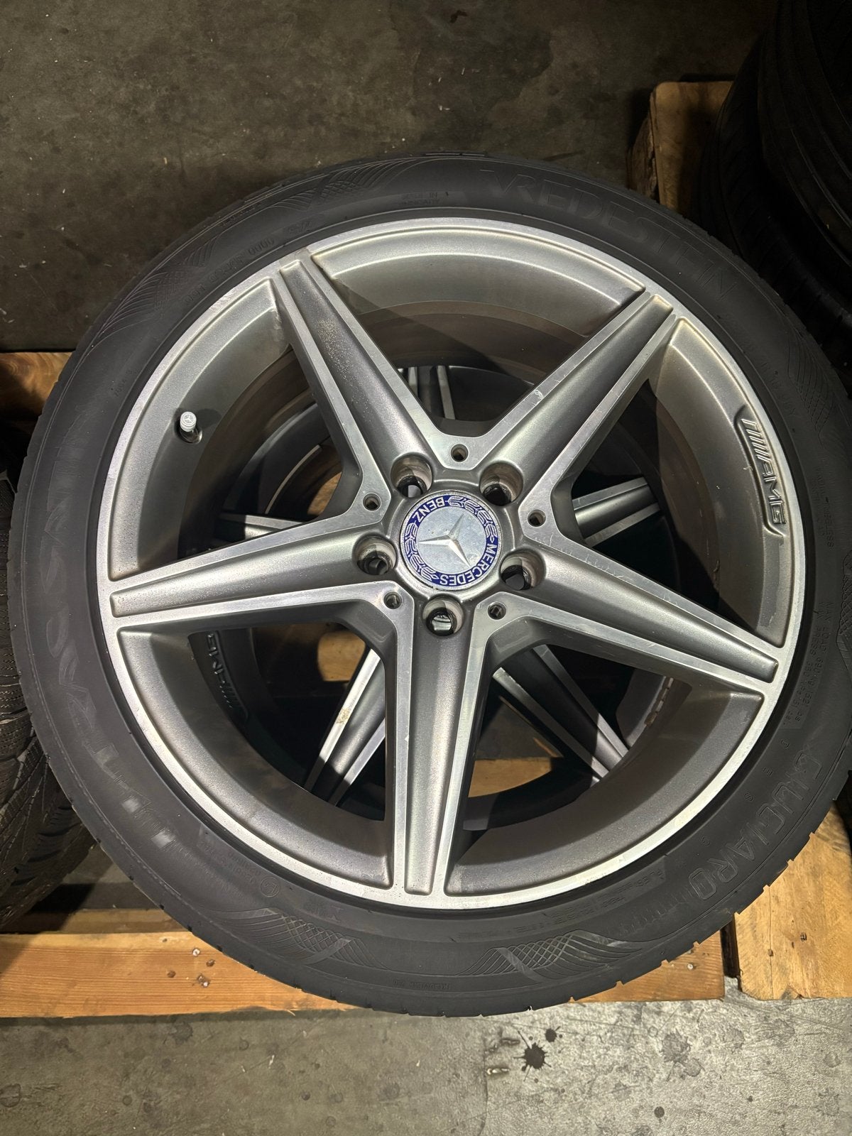 Mercedes AMG wielen 225/45ZR18 vredestein, Ophalen, 18 inch, Gebruikt, Banden en Velgen