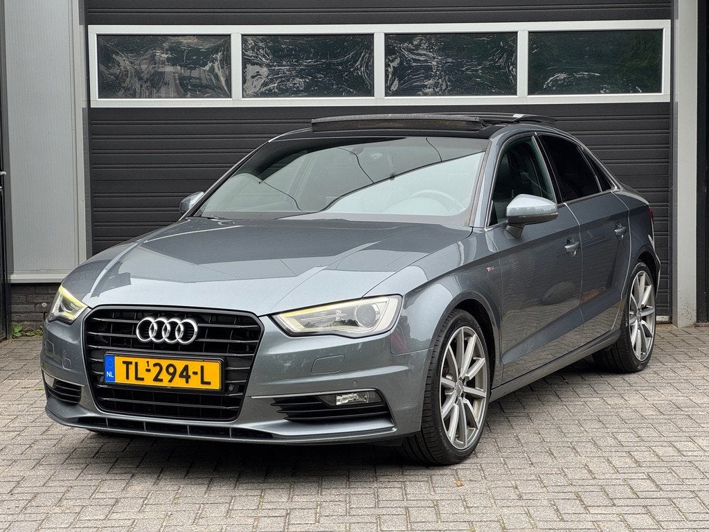 Audi A3 Limousine 2.0 TDI S Line Pano, Xenon/Led, Navi, Came, Auto's, Audi, Euro 5, Gebruikt, 4 cilinders, Leder en Stof