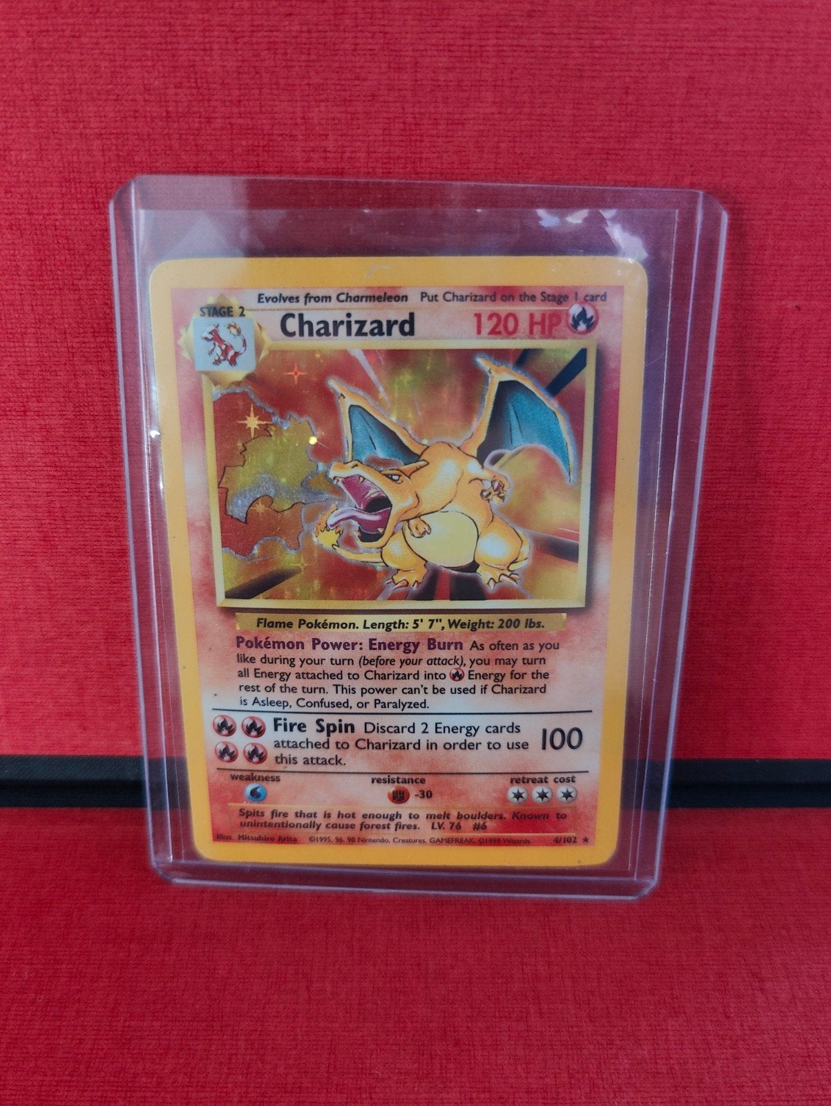 Pokemon kaart Charizard 4/102 ENG Holo ©️1999, Hobby en Vrije tijd, Verzamelkaartspellen | Pokémon, Ophalen of Verzenden, Gebruikt