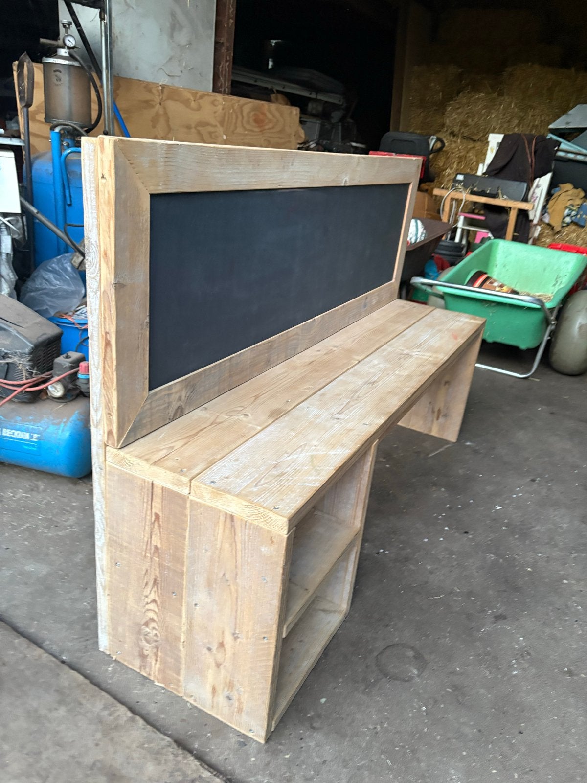Steigerhouten speelkast met krijtbord, Ophalen, Gebruikt, Jongen of Meisje