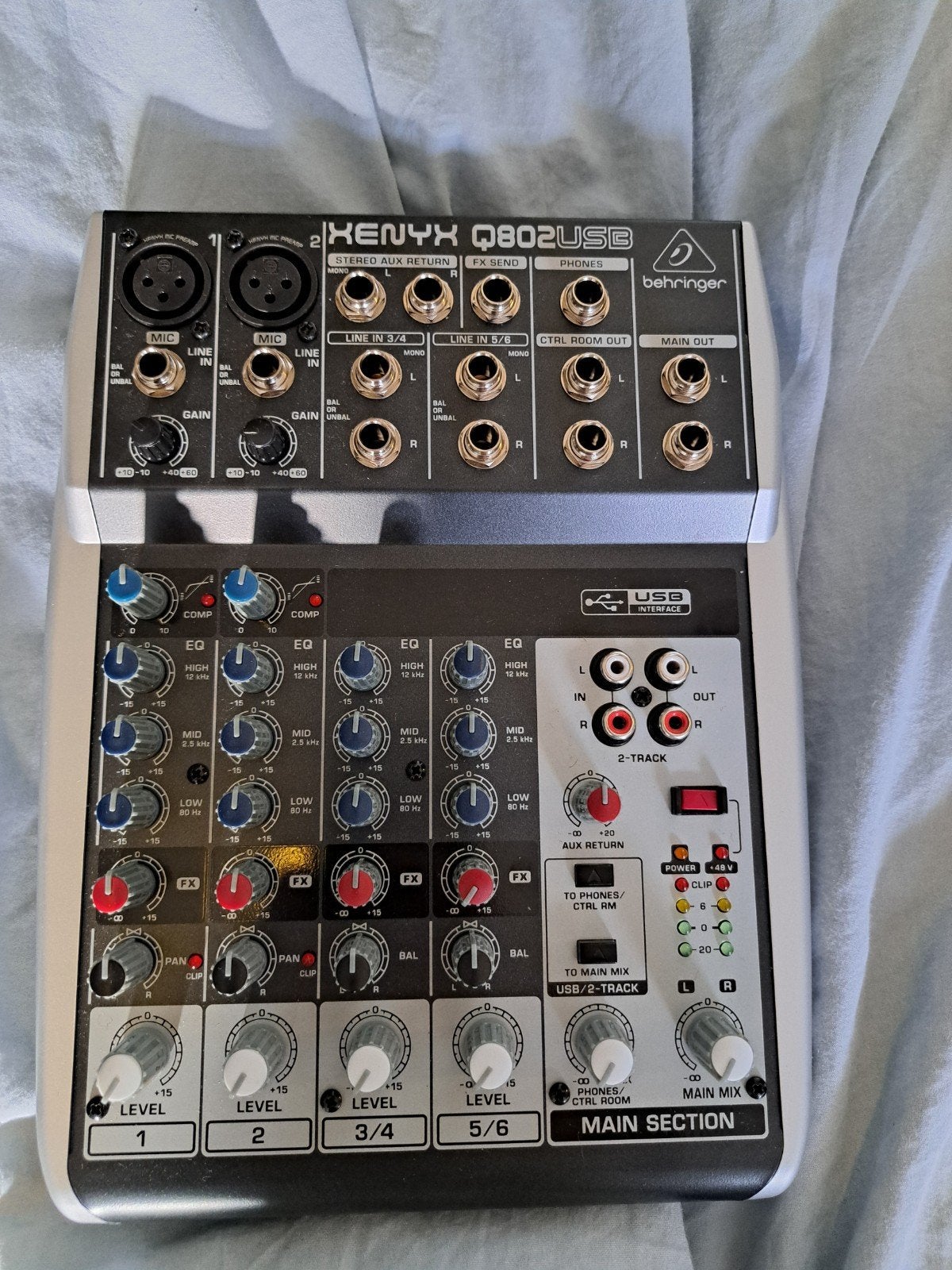 Behringer Xenyx Q802 USB Mixer - Zo goed als nieuw, Ophalen of Verzenden, Nieuw, 5 tot 10 kanalen