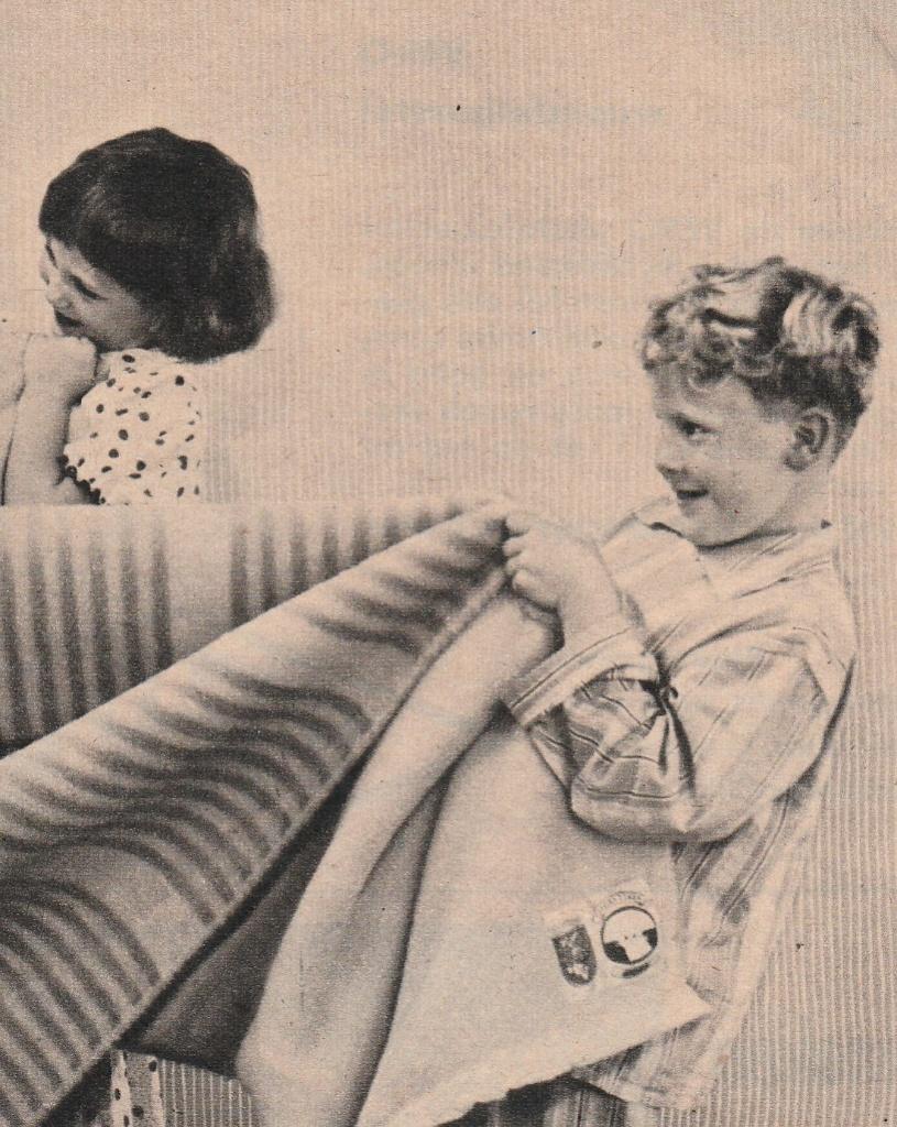 Retro reclame 1962 Didas Helmond wollen dekens jongetje, Verzamelen, Verzenden, Overige typen