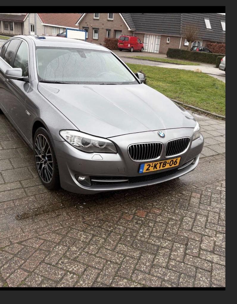BMW 5-Serie 528I 180KW Sedan Aut8 2013 Grijs, Auto's, BMW, Automaat, 2000 kg, Particulier, Zilver of Grijs