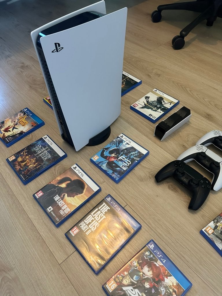 Disc PS5 - 3 controllers (met oplaadstation) - 10 games, Ophalen, Gebruikt, Playstation 5