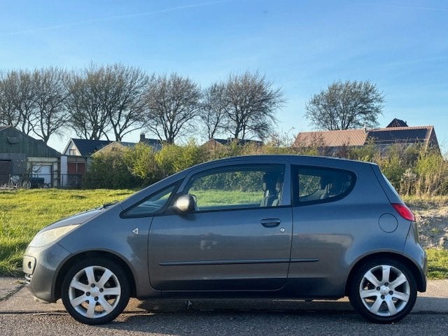 Mitsubishi Colt 1.3 Inform 3-Drs Airco Electric ABS EBD pakk, Voorwielaandrijving, Metallic lak, Stof, Gebruikt