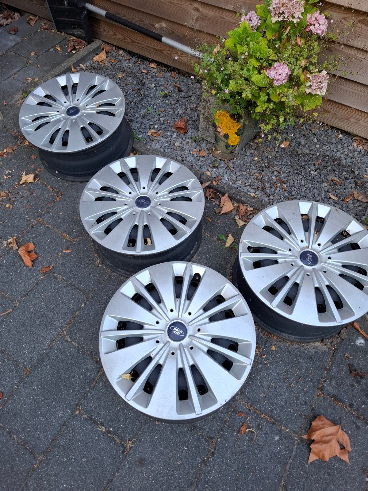 Wieldoppen Ford, Auto diversen, Wieldoppen, Ophalen, Zo goed als nieuw