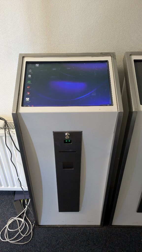 Informatie Console zuil met touchscreen, Computers en Software, Ophalen, Gebruikt, Onbekend, Windows