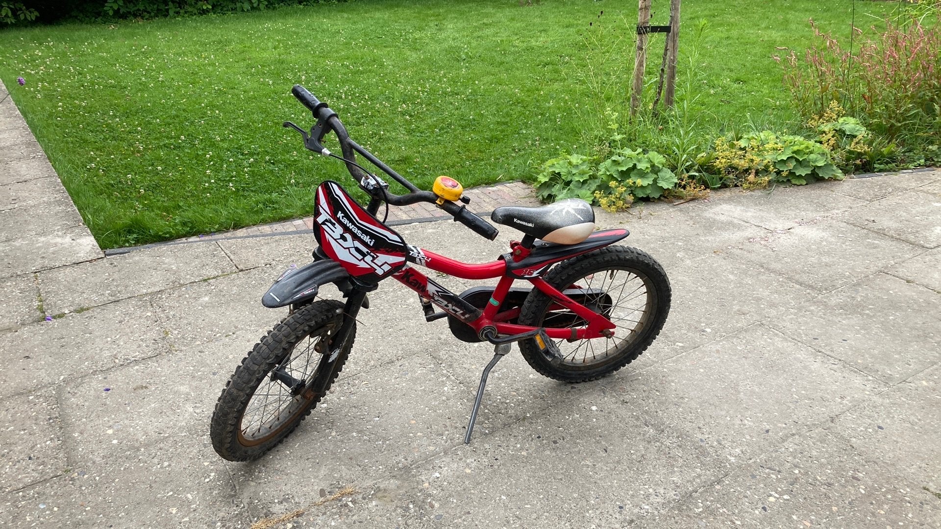 Kinderfiets Kawasaki 16 inch, Ophalen, Gebruikt, Terugtraprem, 16 tot 20 inch