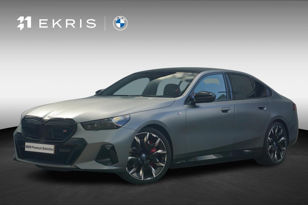 BMW i5 Sedan M60 xDrive M Sport Pro / Trekhaak / Bowers & Wi, Auto's, BMW, Automaat, 514 km, Zwart, 2000 kg