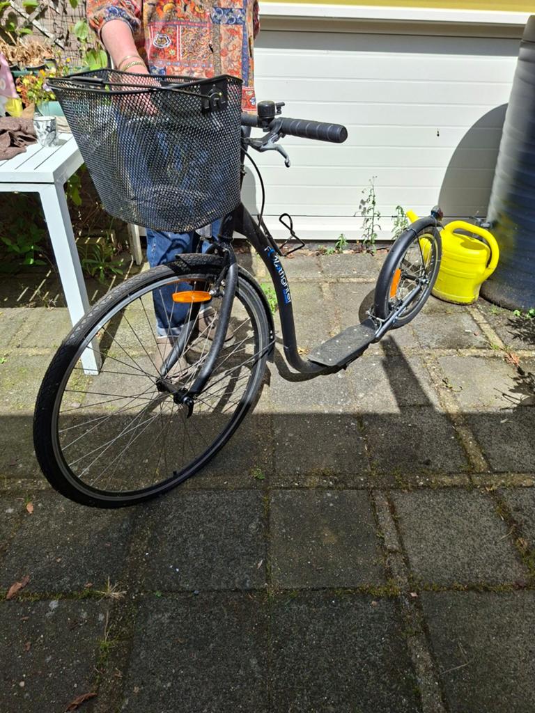 In nieuwstaat.  Footfighter Tornado step, Ophalen, Zo goed als nieuw, Kickbike, Footfighter Tornado