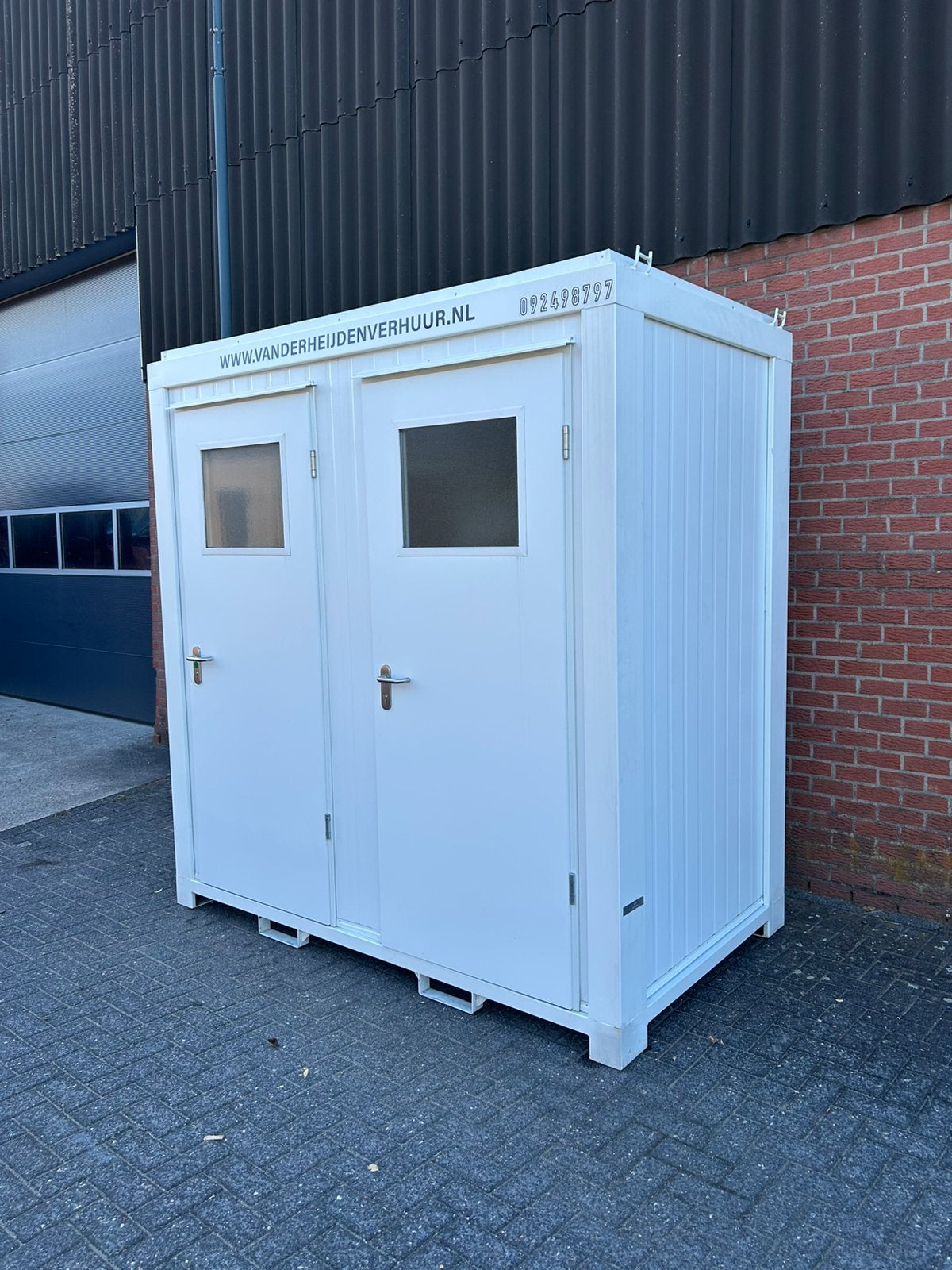 Sanitair toilet container met boiler voor warm water, Heijden, Toilet, Ophalen of Verzenden, Zo goed als nieuw