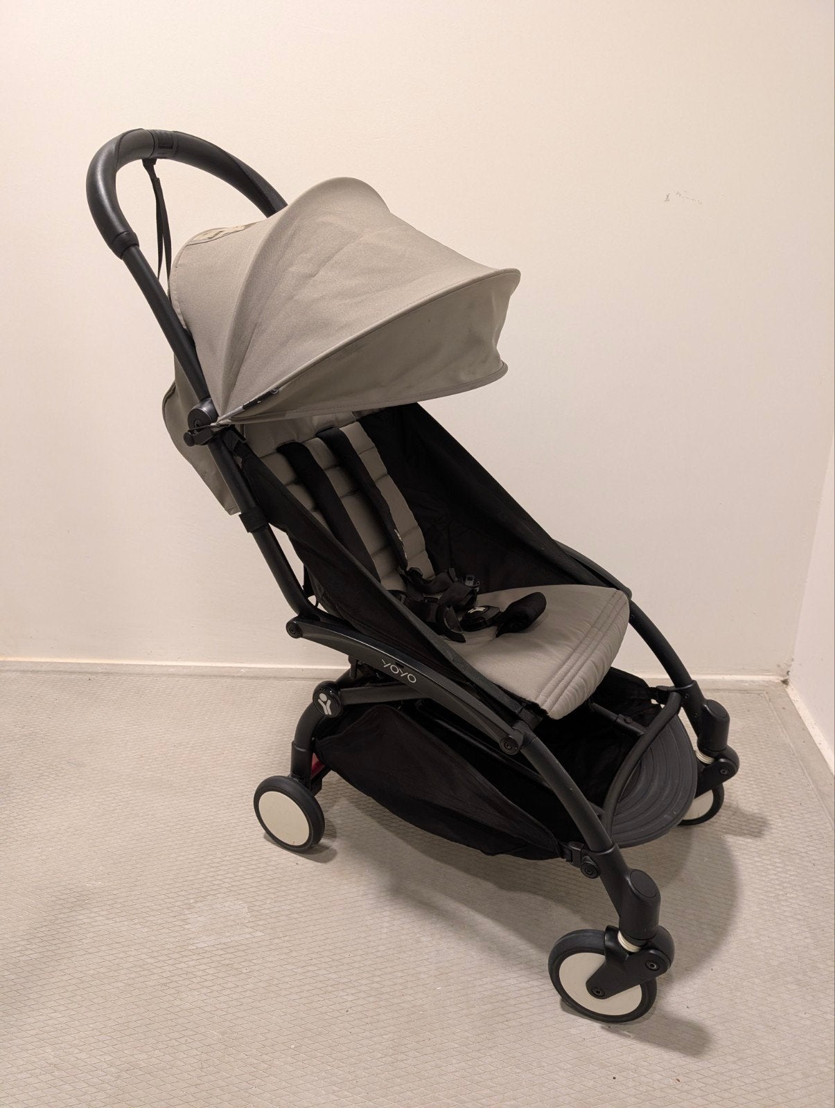 BABYZEN YOYO buggy – grijs – goede staat, Kinderen en Baby's, Buggy's, Ophalen, Gebruikt, Overige merken, Verstelbare rugleuning