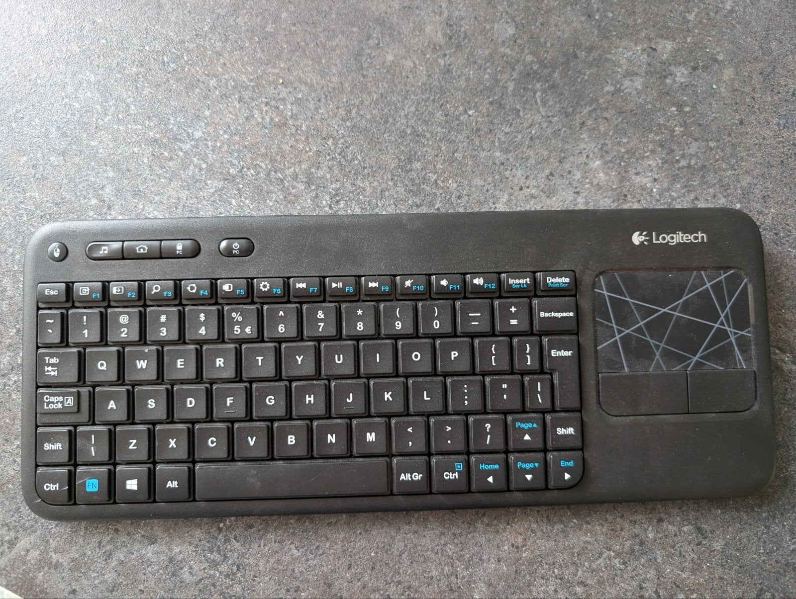 Logitech K400r Bluetooth Toetsenbord met Touchpad KODI PLEX, Ophalen, Multimediatoetsen, Logitech, Zo goed als nieuw