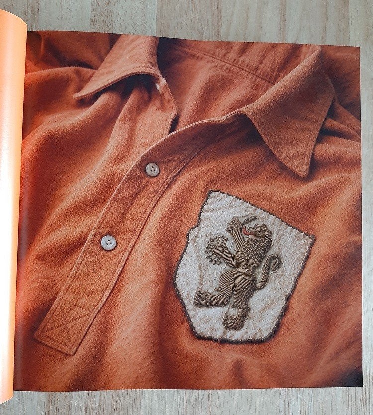 Voetbal 1925 Uniek Nederlands Elftal in boek HET ORANJESHIRT, Verzamelen, Sportartikelen en Voetbal, Gebruikt, Shirt, Overige binnenlandse clubs