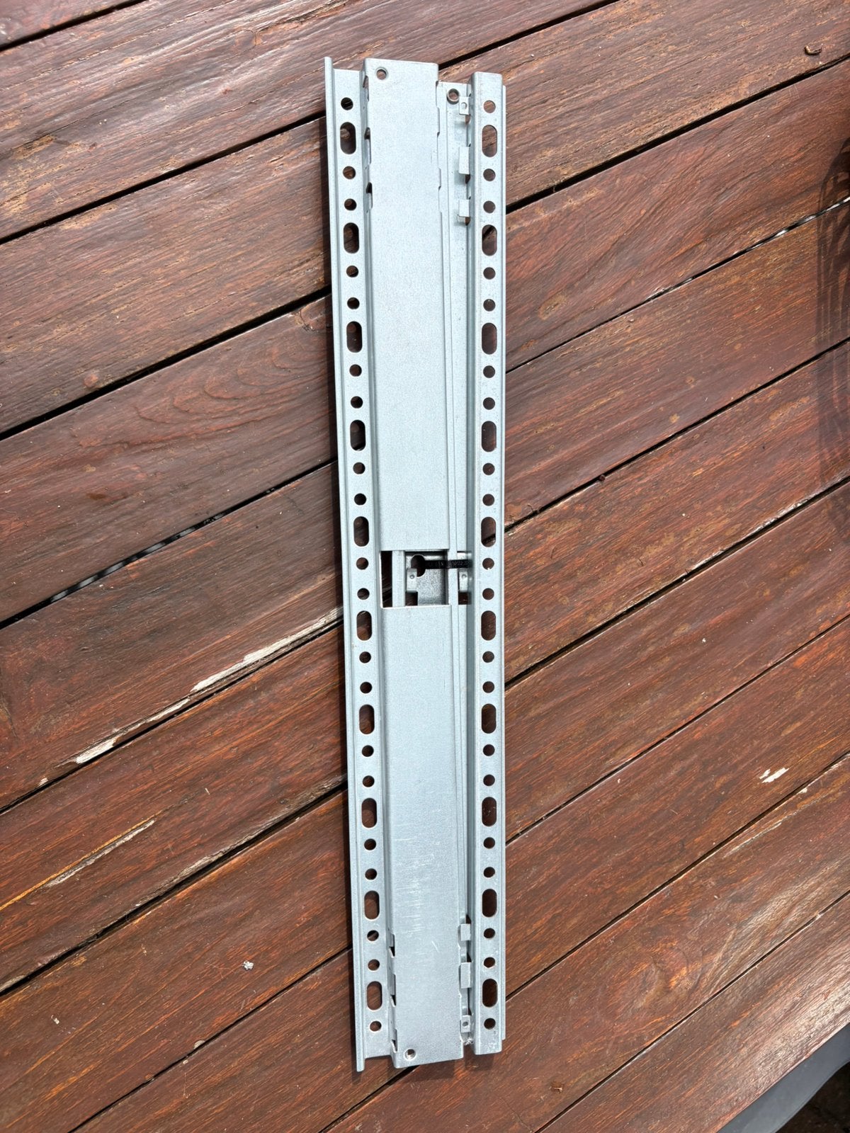 BESTA wandrail IKEA 60 cm evt 2 stuks, Ophalen, 50 tot 100 cm, Zo goed als nieuw, Minder dan 100 cm