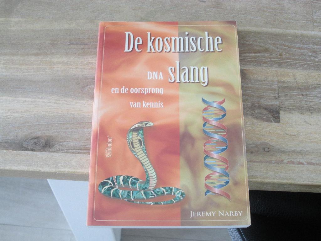 de Kosmische slang door Jeremy Narby, Boeken, Ophalen of Verzenden, Zo goed als nieuw, Overige onderwerpen, Achtergrond en Informatie