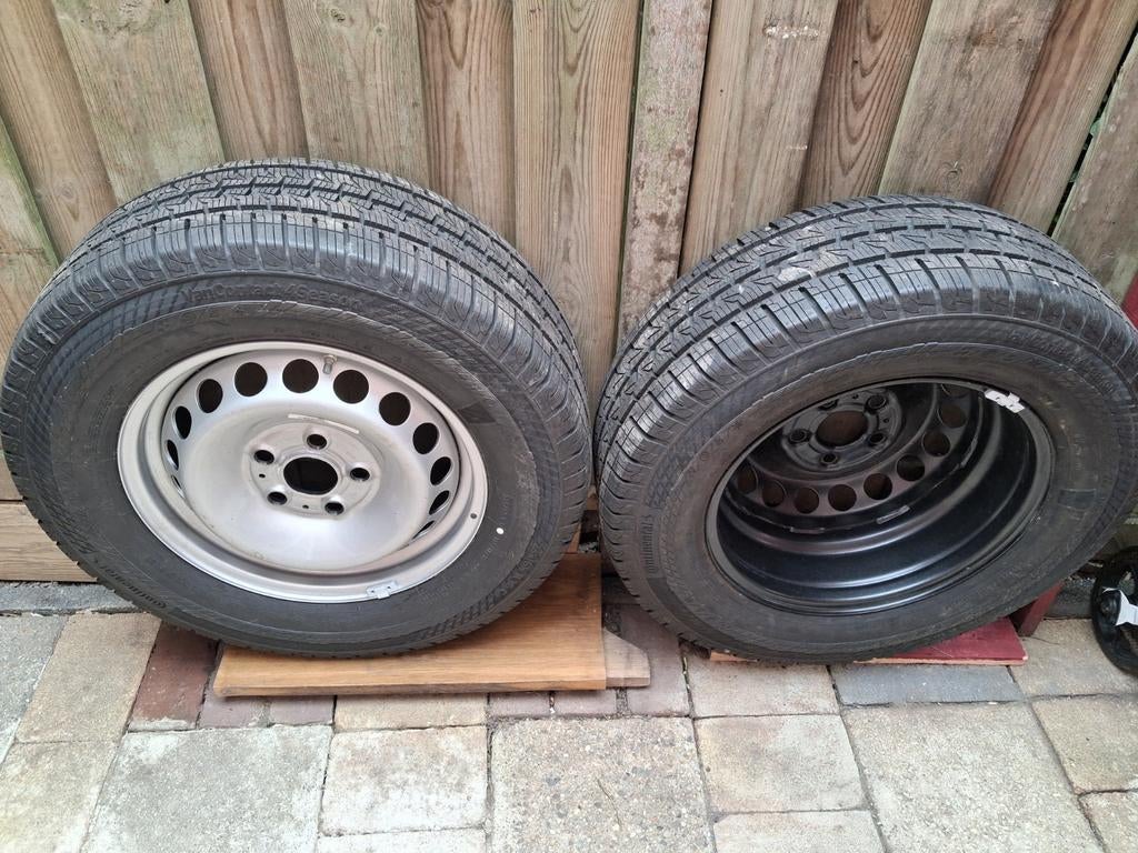 2 nieuwe 4 Season Continental banden vw crafter, Ophalen