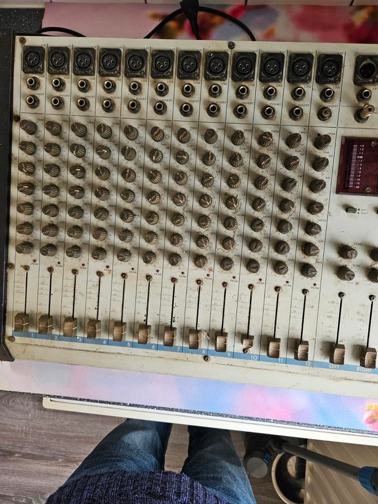 Samick SM-1200 Mengpaneel - 12 Kanalen Mixer, Ophalen of Verzenden, Gebruikt, 10 tot 20 kanalen, Microfooningang