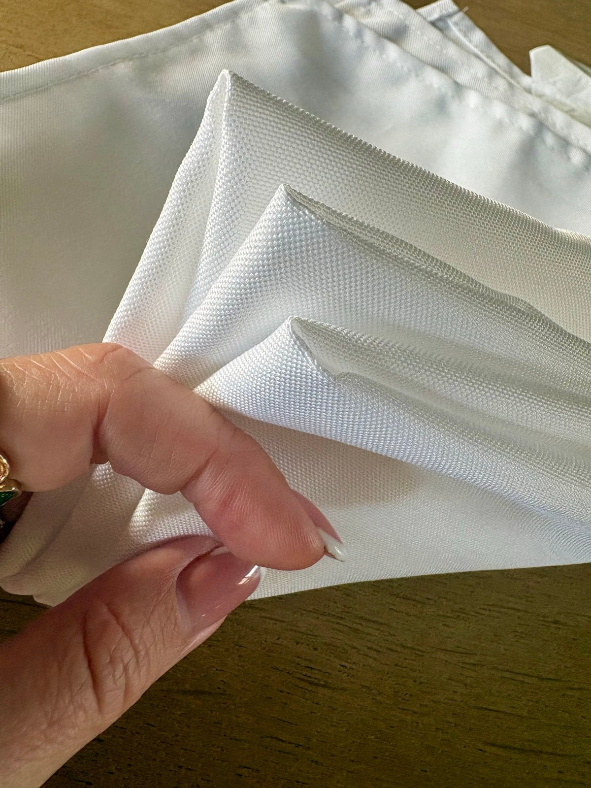 Circa 100 witte stoffen servetten voor speciale gelegenheid, Ophalen of Verzenden, Nieuw, Textiel, Overige typen