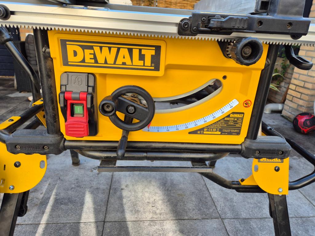 DeWALT DWE74911 250mm Tafelzaag + Verrijdbaar Onderstel, Doe-het-zelf en Verbouw, Ophalen, Cirkelzaag, 70 mm of meer, Nieuw