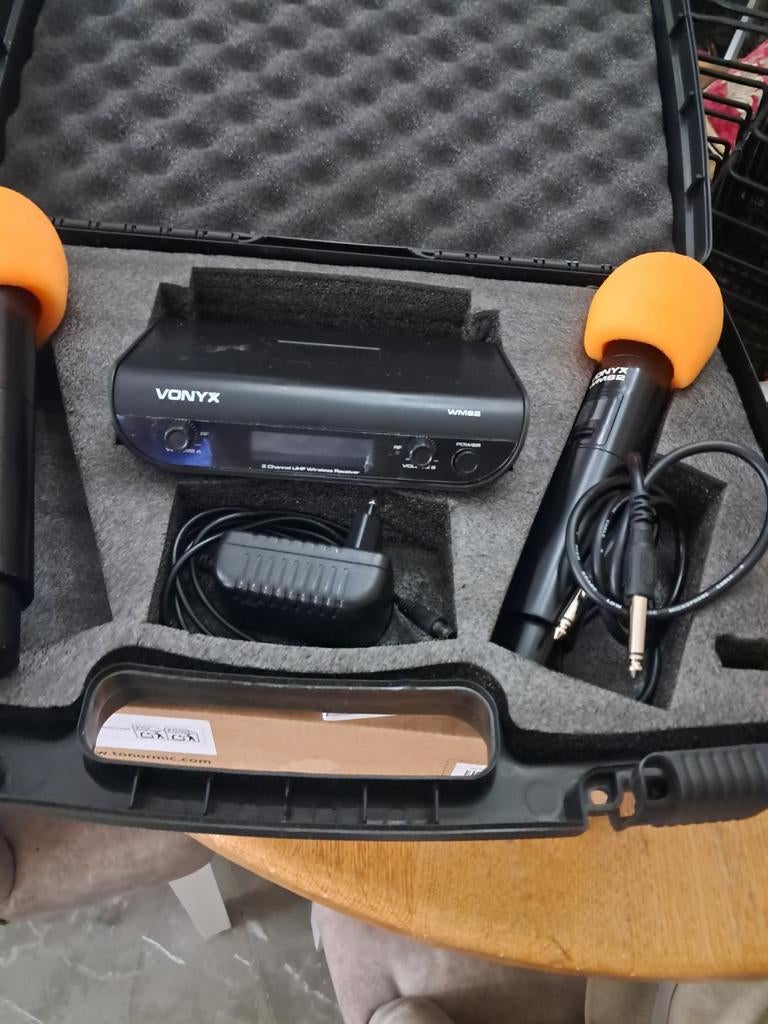 Vonyx WM55 Draadloze Microfoon Set - Zo goed als nieuw, Muziek en Instrumenten, Microfoons, Ophalen of Verzenden
