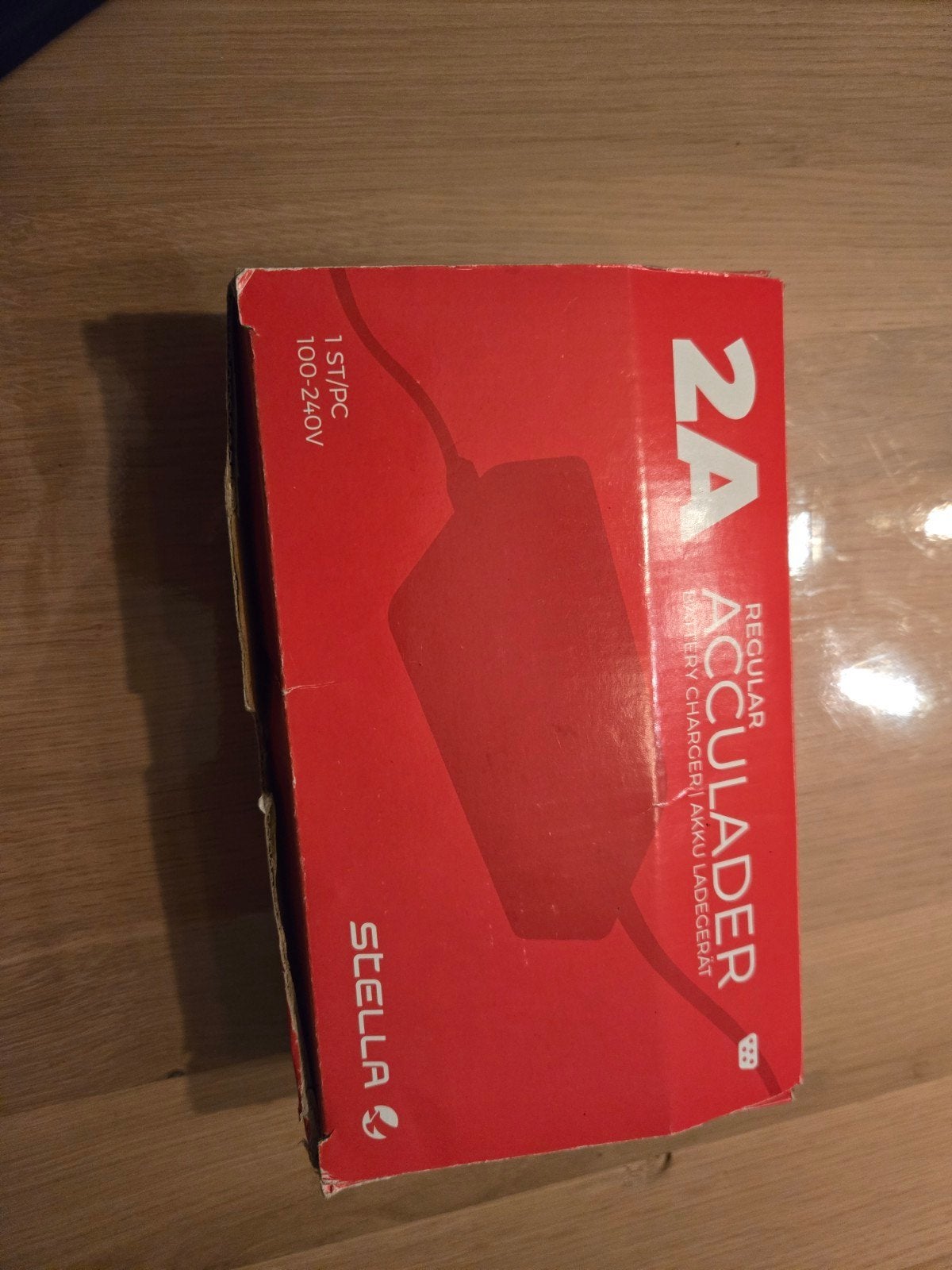 Stella fietsoplader 2A Acculader, Fietsen en Brommers, Fietsaccessoires | Fietsaccu's, Ophalen of Verzenden, Nieuw