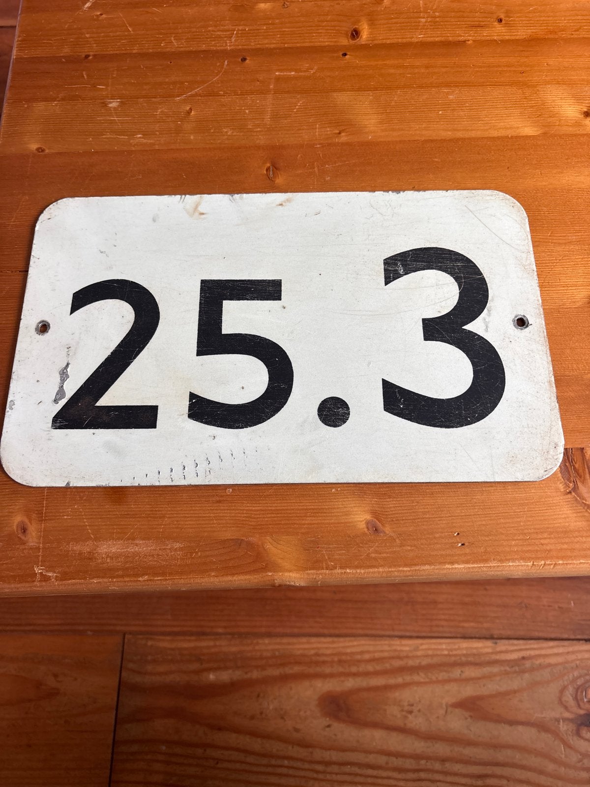 Vintage bord '25.3' (spoorwegen?), Verzamelen, Spoorwegen en Tramwegen, Ophalen of Verzenden