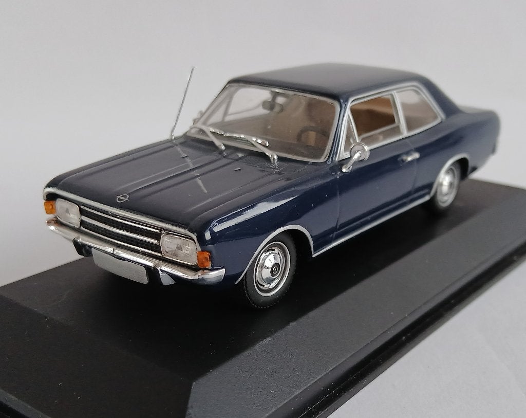 Minichamps Opel Rekord C. Verzenden mogelijk., Hobby en Vrije tijd, Modelauto's | 1:43, Ophalen, Zo goed als nieuw, Auto, MiniChamps