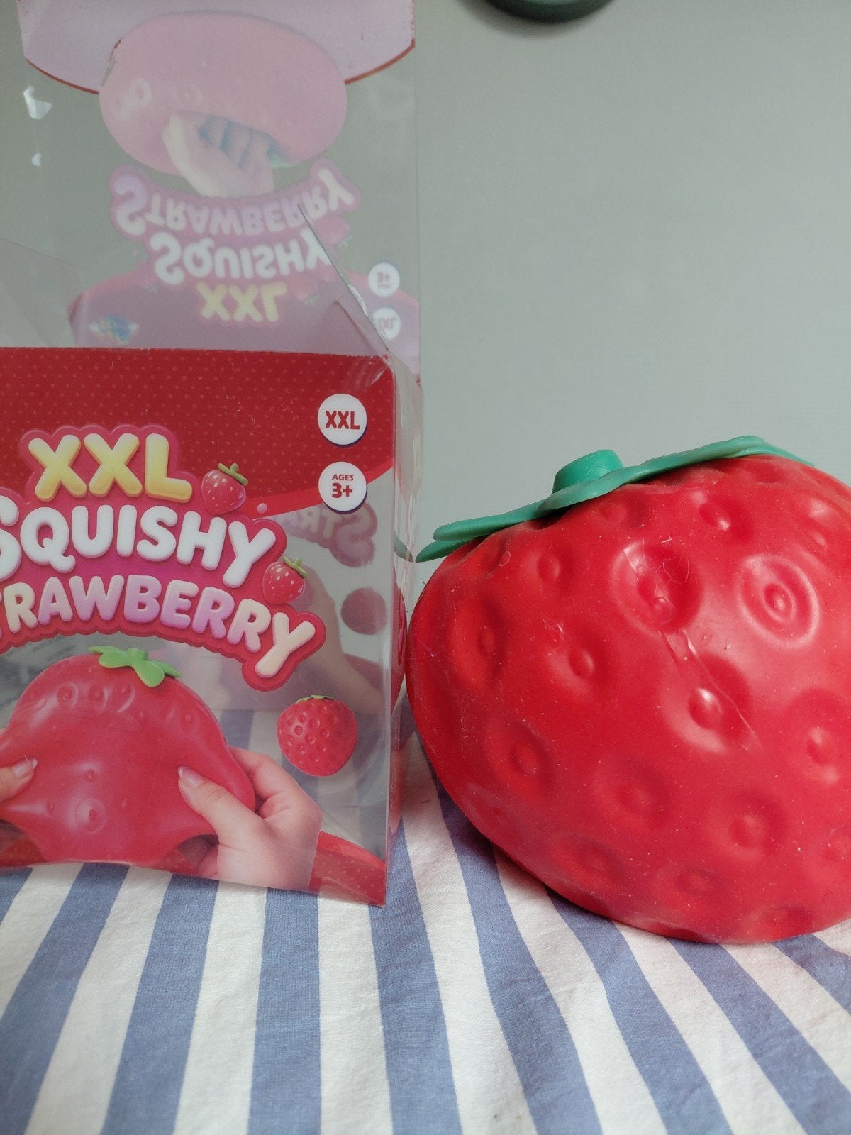 XXL Squishy Aardbei, Kinderen en Baby's, Speelgoed | Overig, Ophalen of Verzenden, Nieuw, Jongen of Meisje