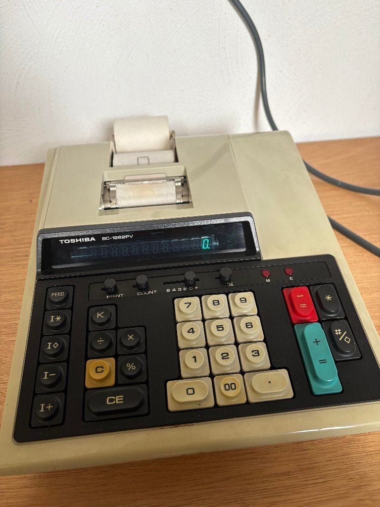 Toshiba BC-1262PV kantoorrekenmachine, Ophalen, Gebruikt