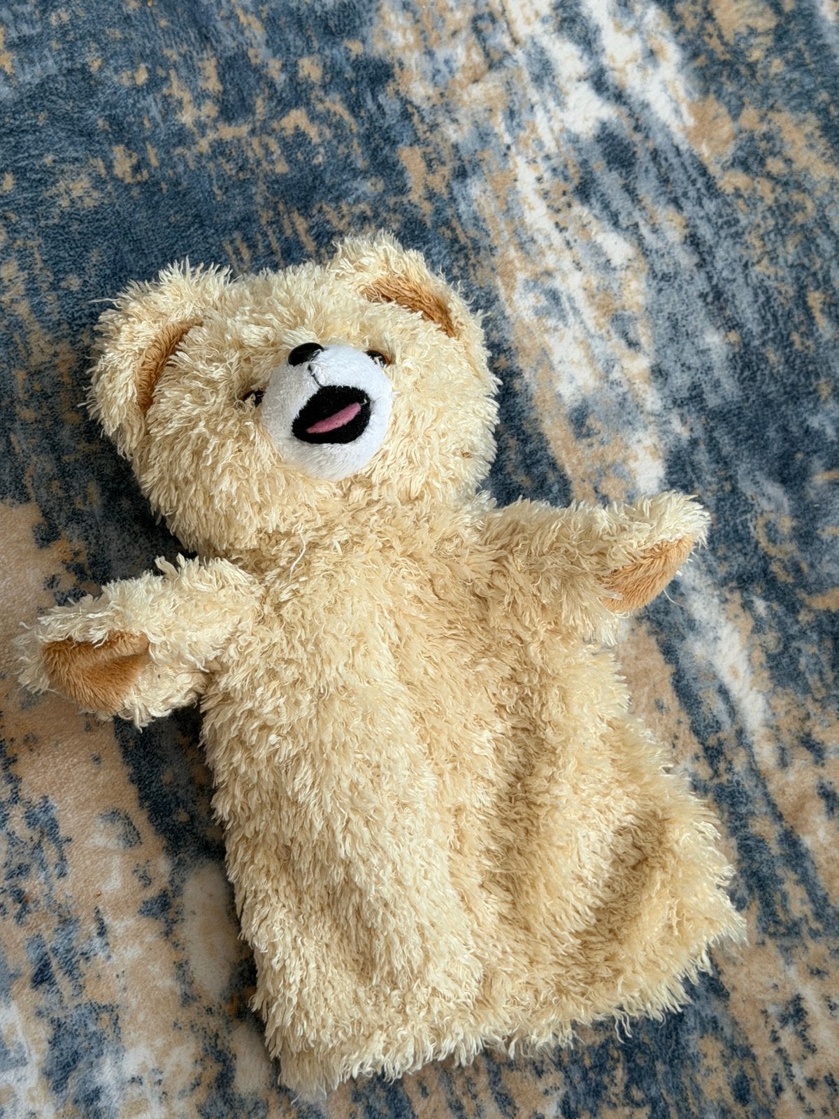 Cream Teddy Bear Hand Puppet – Soft Plush Toy, Gebruikt, Overige merken, Overige karakters, Beer