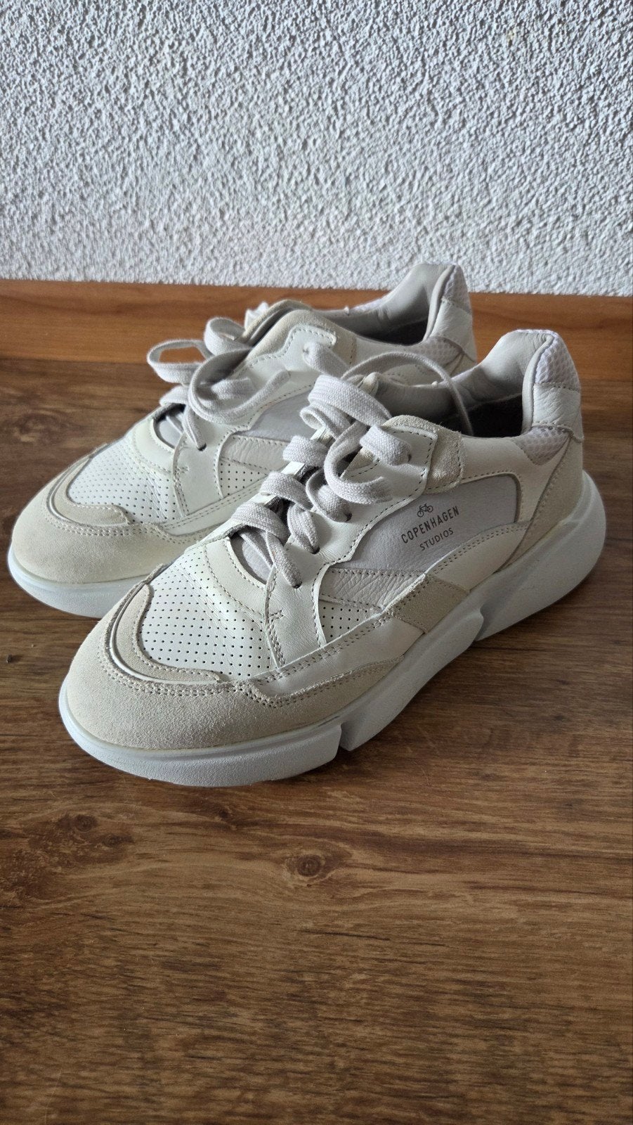 Copenhagen Studios Sneakers - Zo goed als nieuw, Copenhagen Studios, Beige, Ophalen of Verzenden, Sneakers of Gympen