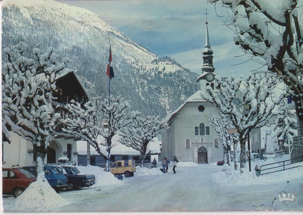 Frankrijk, Les Houches met auto's Renault 6, Peugeot 104, Ophalen of Verzenden, 1960 tot 1980, Gelopen, Frankrijk