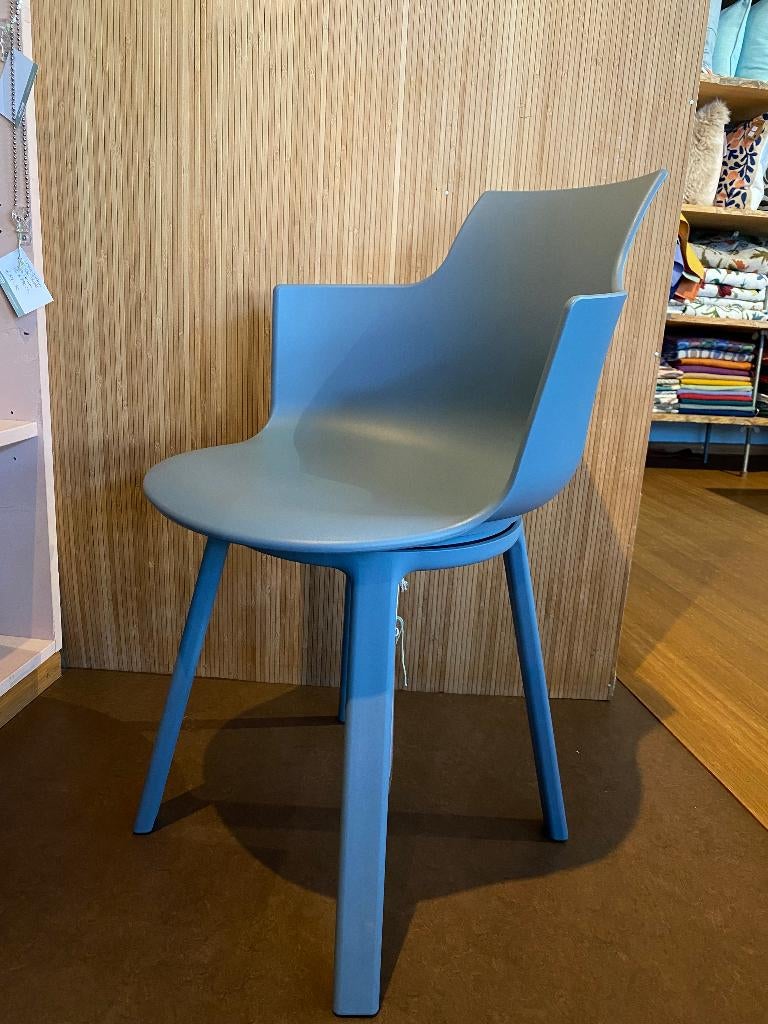Showroommodel Varier Social eetkamerstoel Turn blauw, Ophalen, Blauw, Varier, Karenslyst Allé 10 Oslo, 0278, Norwegen