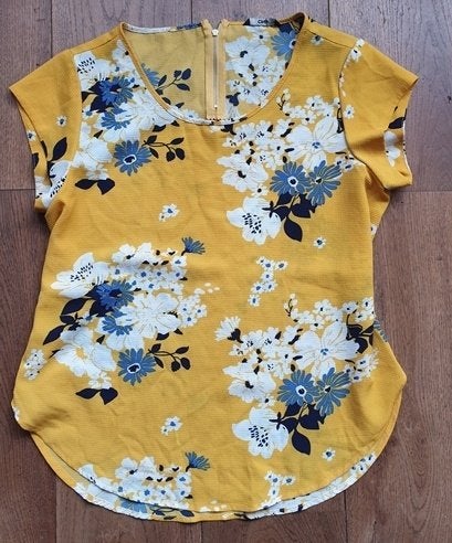 Geel Shirtje Bloemen Only (M), Kleding | Dames, Maat 38/40 (M), Only, Geel, Ophalen of Verzenden