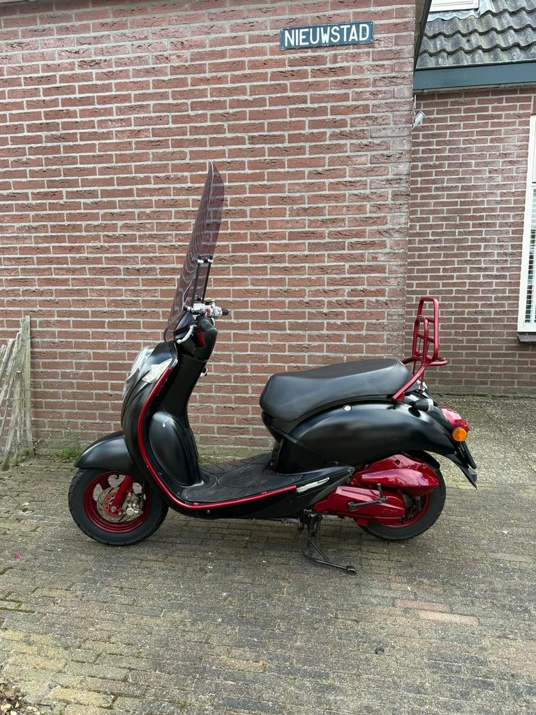 Mio scooter, Ophalen, Gebruikt, Benzine, Overige merken