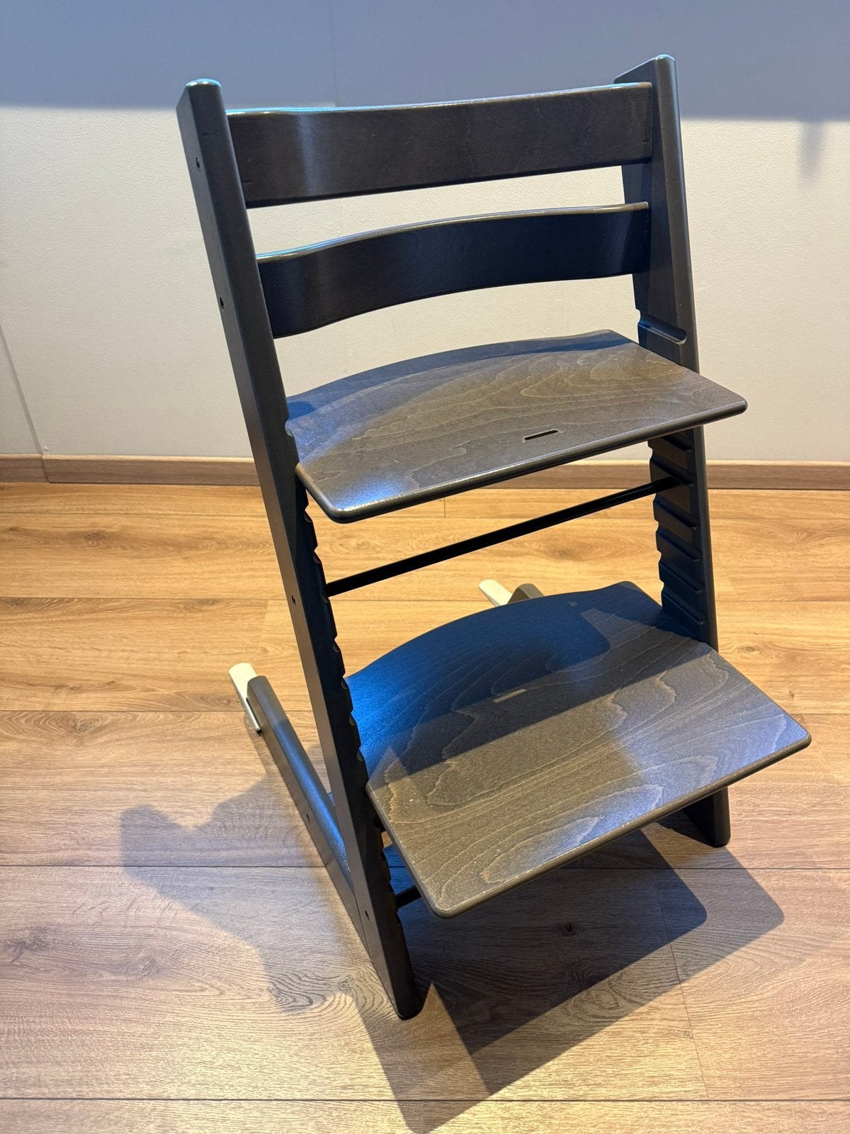 ≥ Vind stokke tripp trapp hazy grey in Kinderstoelen op Marktplaats