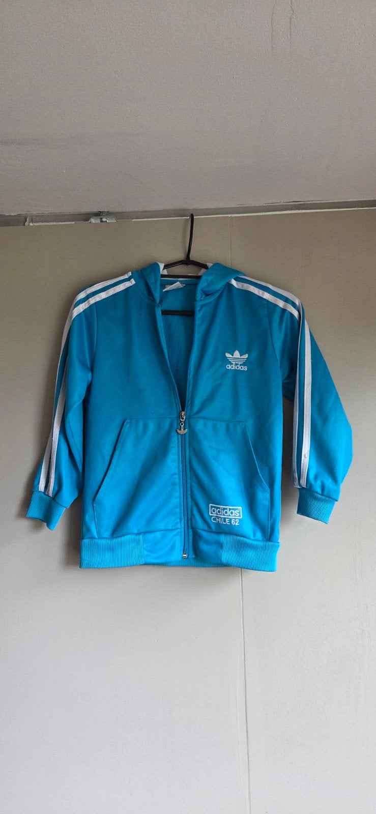 Mooi blauw Adidas vestje maat 134/140, Ophalen of Verzenden, Gebruikt, Adidas, Jongen of Meisje
