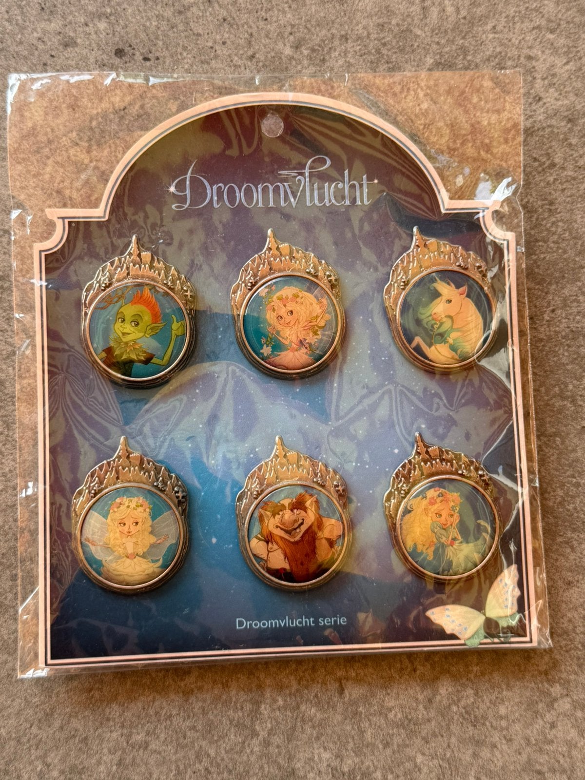 Efteling pinset Droomvlucht op kaart compleet, Verzamelen, Efteling, Ophalen of Verzenden, Zo goed als nieuw, Overige typen