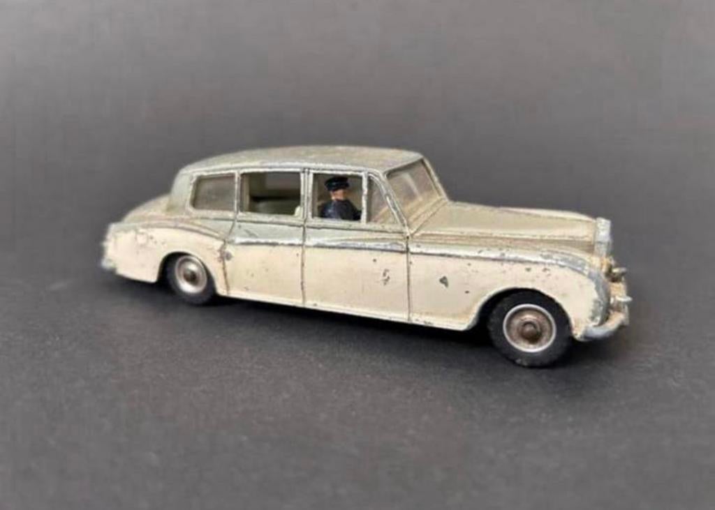 Dinky Toys - Rolls Roys Phantom, No. 198, Ophalen of Verzenden, Zo goed als nieuw, Auto, Dinky Toys