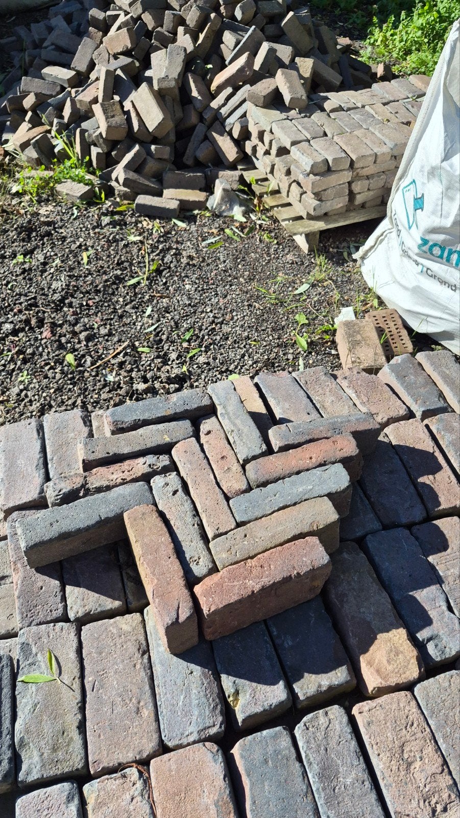 ♻️✅️HELE OUDE RIJNFORMAAT KLINKERS. "RIJNTJES", Ophalen of Verzenden, Keramiek, Klinkers